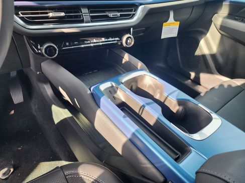 New 2026 Chevrolet Equinox EV LT image 33