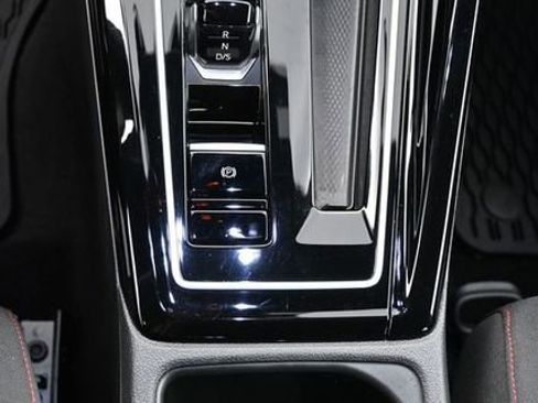 Used 2024 Volkswagen GTI SE image 17