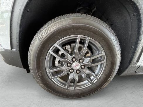 Used 2026 GMC Acadia Elevation FWD image 29