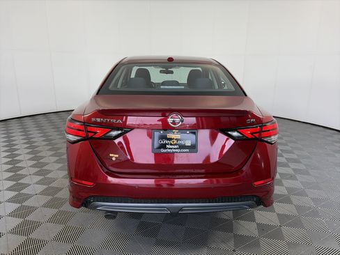 Used 2023 Nissan Sentra SR FWD image 9