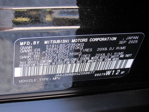 New 2025 Mitsubishi Outlander SE image 14