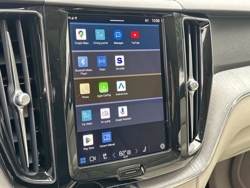 Certified 2023 Volvo XC60 T8 Plus w/ Climate Package image 11