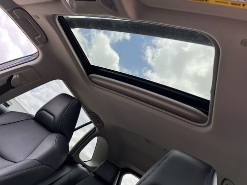 Used 2025 Toyota RAV4 XLE Premium FWD image 23