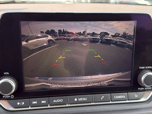 Certified 2022 Nissan Rogue SV AWD/4WD image 14