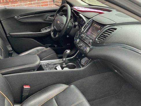 Used 2017 Chevrolet Impala Premier w/ Enhanced Convenience Package image 9