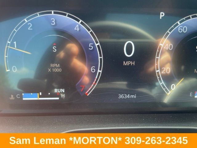 Used 2026 Jeep Grand Cherokee Limited w/ Limited Altitude Package AWD/4WD image 12