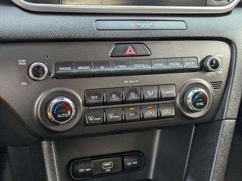 Used 2021 Kia Sportage LX w/ LX Fwd Popular Package image 26