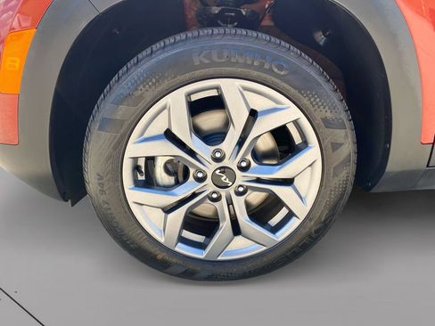 Used 2024 Kia Seltos S AWD/4WD image 9