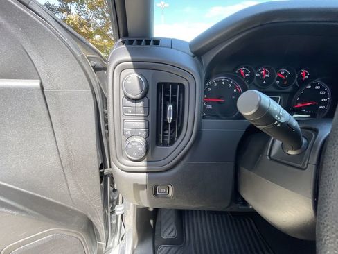 Certified 2019 Chevrolet Silverado 1500 Custom Trail Boss w/ Custom Convenience Package AWD/4WD image 17