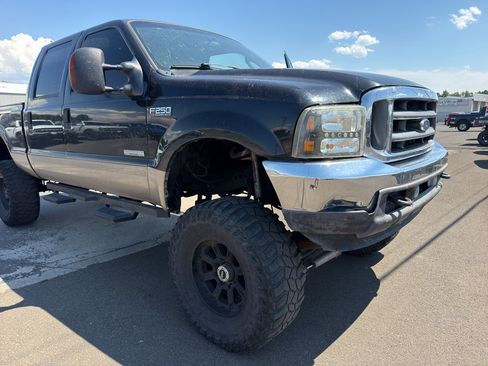 Used 2003 Ford F250 4x4 Crew Cab Super Duty image 2
