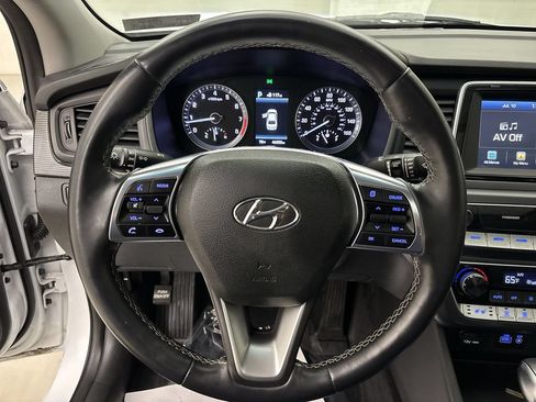 Used 2018 Hyundai Sonata Limited FWD image 15
