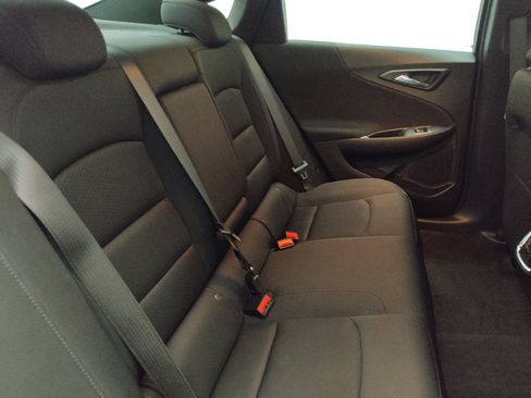 Used 2025 Chevrolet Malibu LT FWD image 19