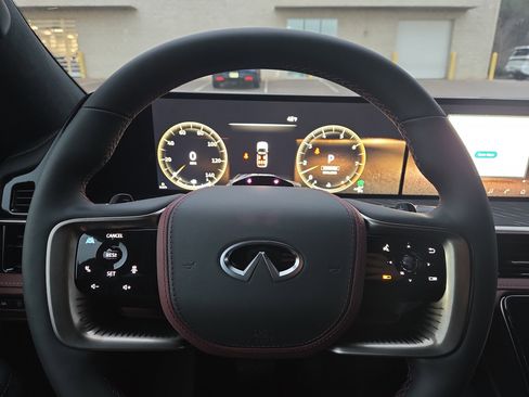 New 2026 INFINITI QX80 Autograph w/ Premium Cargo Package image 10