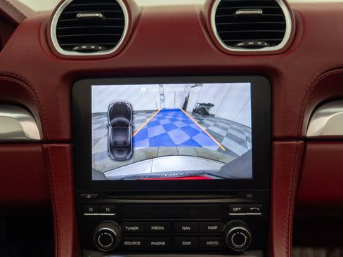 Used 2018 Porsche 718 Boxster S RWD image 40