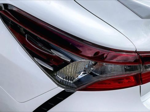 Used 2024 Toyota Camry SE FWD image 28
