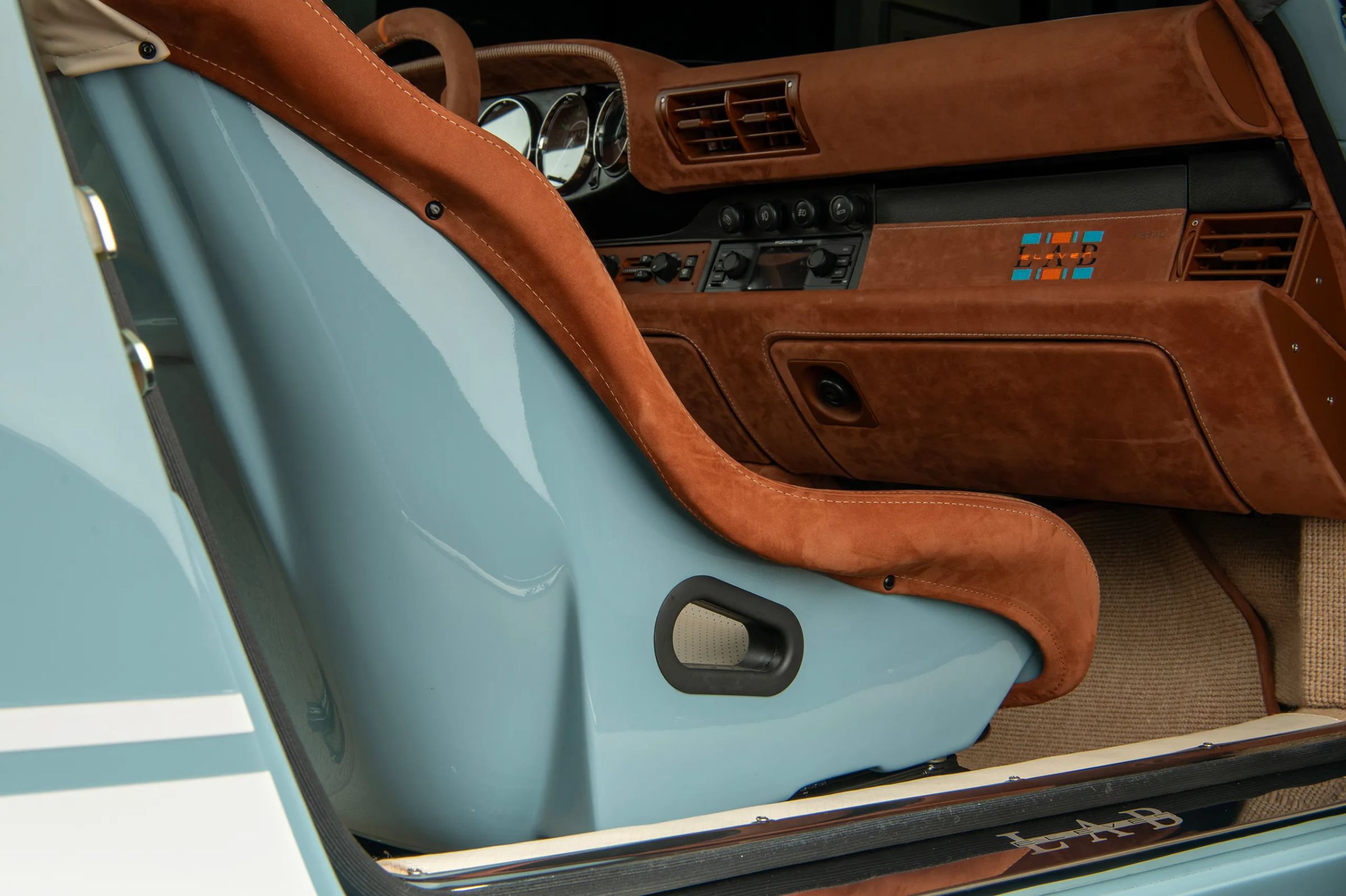 Used 1995 Porsche 911 Cabriolet image 13