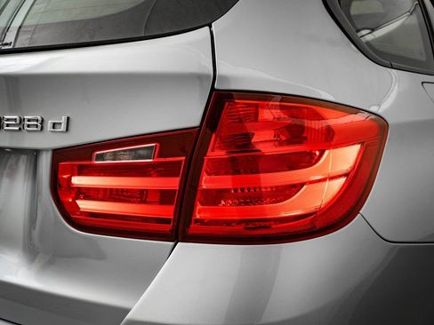 Used 2014 BMW 328d xDrive Wagon image 17