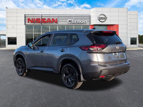 New 2026 Nissan Rogue SV FWD image 5