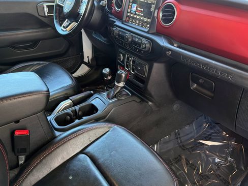 Used 2020 Jeep Wrangler Unlimited Rubicon AWD/4WD image 19