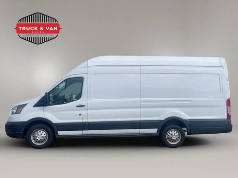 Used 2023 Ford Transit 250 148 High Roof Extended AWD w/ Load Area Protection Package image 3