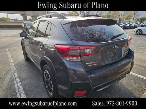 Used 2023 Subaru Crosstrek 2.0i Premium image 3