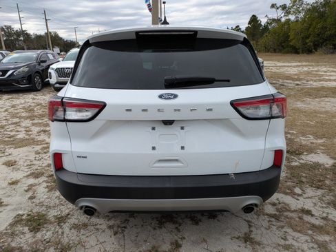 Used 2022 Ford Escape SE FWD image 5