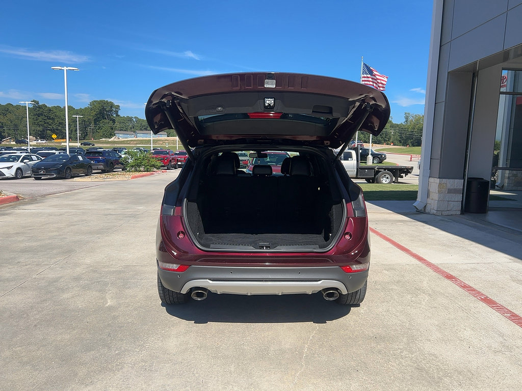 Used 2017 Lincoln MKC Reserve FWD image 3