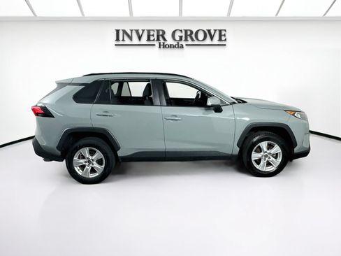 Used 2021 Toyota RAV4 XLE w/ XLE Grade Weather Package AWD/4WD image 4