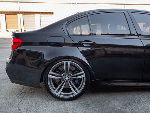 Used 2018 BMW M3 Sedan w/ Executive Package image 11