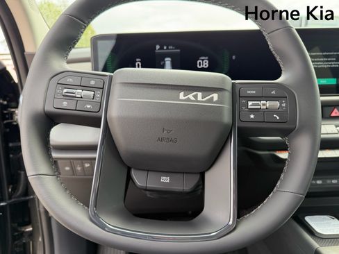 New 2027 Kia Seltos S FWD image 12