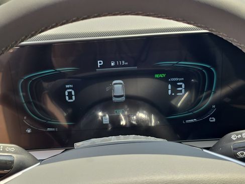 New 2026 Kia Niro EX FWD image 31