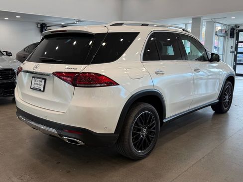 Used 2020 Mercedes-Benz GLE 350 4MATIC w/ Premium Package image 3