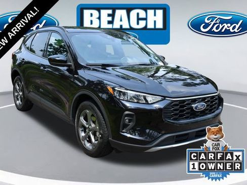 Used 2025 Ford Escape ST-Line Select AWD/4WD image 1