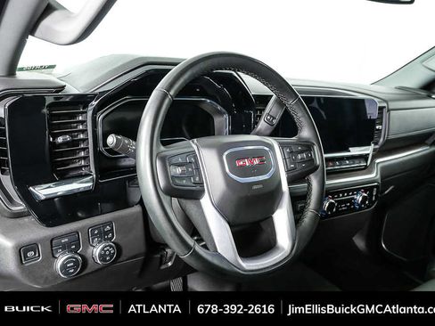 Used 2025 GMC Sierra 1500 SLT AWD/4WD image 4