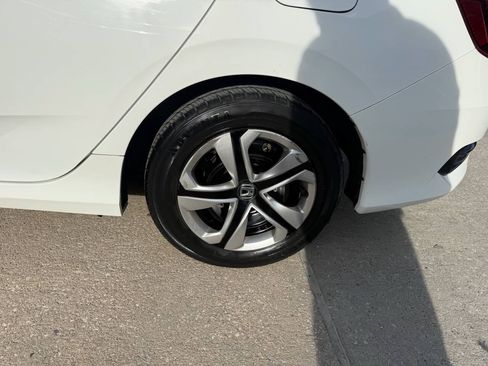 Used 2018 Honda Civic LX image 34
