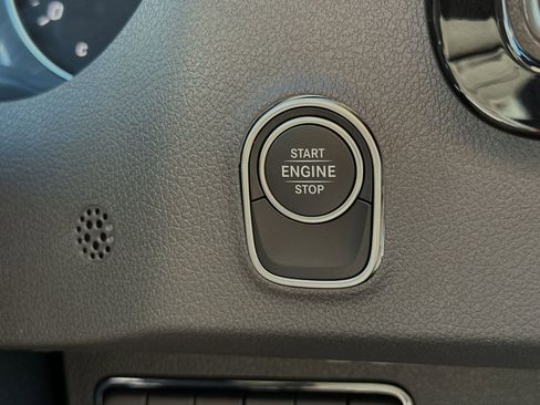 New 2025 Mercedes-Benz Sprinter 2500 image 24