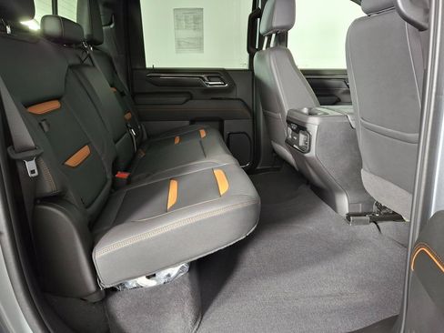 Used 2024 GMC Sierra 2500 AT4 w/ AT4 Premium Plus Package image 33