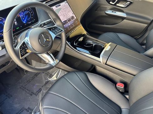 Used 2026 Mercedes-Benz EQE 320 4MATIC Sedan image 4