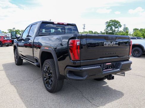 New 2026 GMC Sierra 2500 Denali w/ Denali Reserve Package AWD/4WD image 32