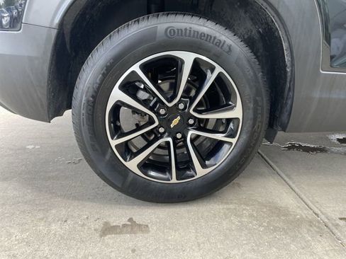 Used 2025 Chevrolet TrailBlazer LT FWD image 35