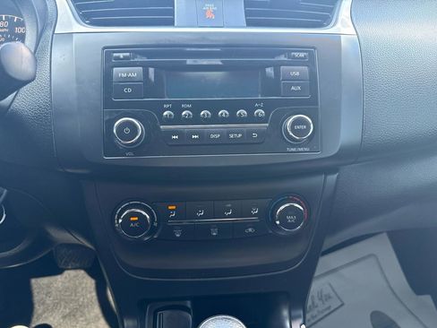 Used 2016 Nissan Sentra S image 19
