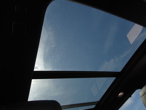 Used 2024 Toyota Sequoia Platinum image 7