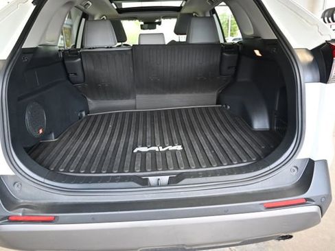 Used 2019 Toyota RAV4 Limited w/ Advanced Technology Package AWD/4WD image 30