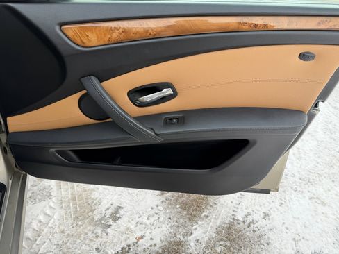 Used 2009 BMW 528i xDrive Sedan image 20