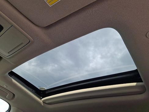 Used 2024 Honda CR-V EX image 13