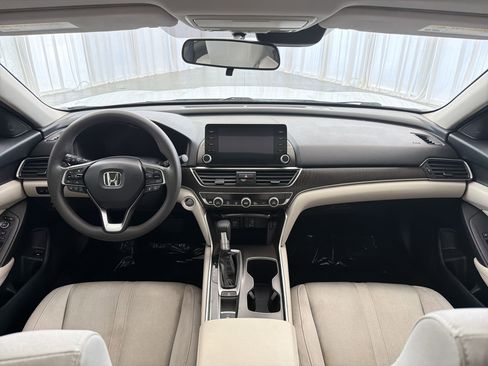 Used 2020 Honda Accord EX image 17