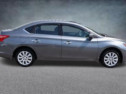 Used 2019 Nissan Sentra S FWD image 2