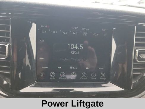 Used 2023 Dodge Durango GT image 9