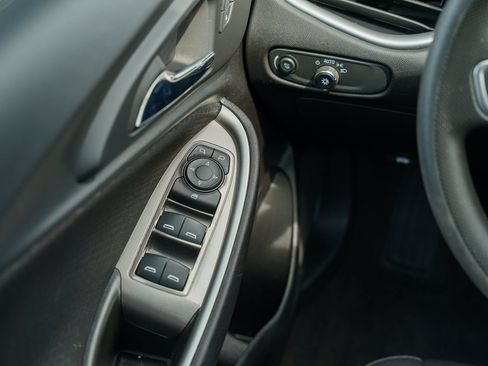 Used 2023 Chevrolet Malibu LS FWD image 26