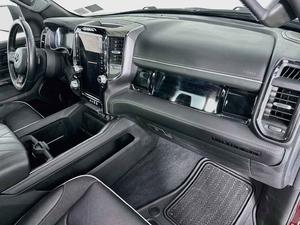 Used 2025 RAM 1500 Limited AWD/4WD image 32